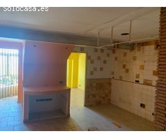 Edificio en Venta en Adrada, La, Ávila