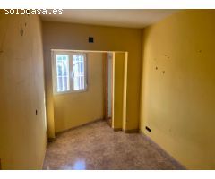 Edificio en Venta en Adrada, La, Ávila