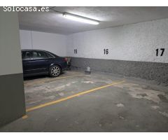 Garaje en Venta en Valencia de las Torres, Valencia