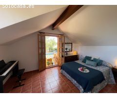 Se Vende Chalet Independiente en Urbanización Monte Tesoro – Turís