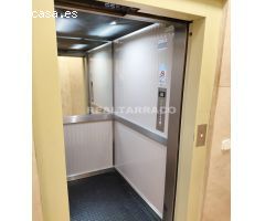 Piso Atico esquinero en venta en el centro de Reus 113 m² construidos y gran terraza uso exclusivo