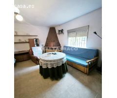 Chalet independiente con piscina, zona de cultivo y amplio garaje – Parcela de 1.298 m²