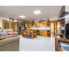 Chalet en Venta en Castrillo de Murcia, Murcia