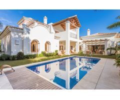 Villa de estilo andaluz en plena Milla de Oro, Marbella
