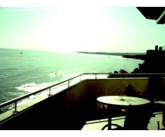 Apartamento en Marbella centro con vistas al mar ,primera linea