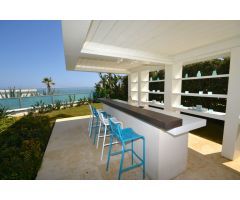 Vila de lujo en El  Rio Verde playa Marbella.