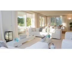 Vila de lujo en El  Rio Verde playa Marbella.