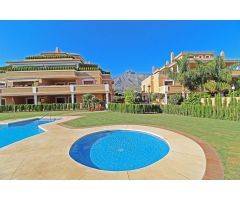 Estupendo Atico vistas sur - oeste muy soleado a estrenar en la Milla de Oro.