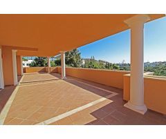 Estupendo Atico vistas sur - oeste muy soleado a estrenar en la Milla de Oro.