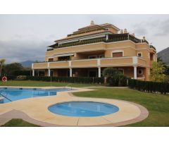 Estupendo Atico vistas sur - oeste muy soleado a estrenar en la Milla de Oro.