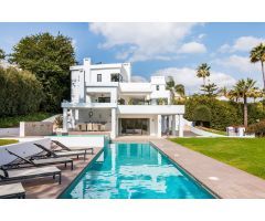 Lujosa Villa Las Brisas, Nueva Andalucia