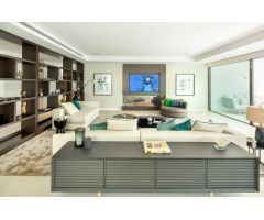Villa de Lujo reformada en Puerto Banus