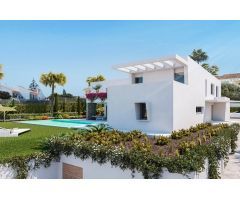 Villa de estilo contemporaneo con precioso jardin privado en La Alqueria
