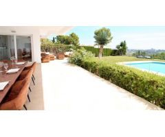 Impresionante villa con vistas panoramicas en El Paraiso Alto, Benahavis