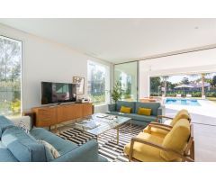 Villa moderna en Casasola, Guadalmina Baja a pocos metros del mar