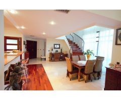 Bungalow en la exclusiva urbanización Bahía de Banús, Marbella