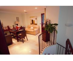 Bungalow en la exclusiva urbanización Bahía de Banús, Marbella
