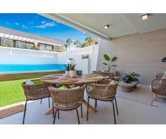 Villa de lujo pareada en Puerto Banús 150m de la playa