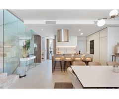 Villa de lujo pareada en Puerto Banús 150m de la playa