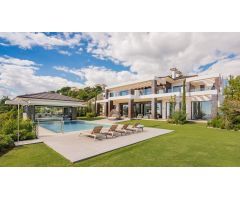 Impresionante villa de 9 dormitorios en La Reserva del Alcuzcuz, Benahavís