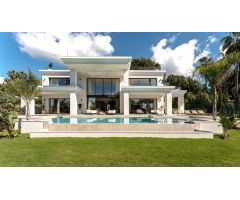 Moderna villa de 7 dormitorios en Sierra Blanca, Milla de Oro