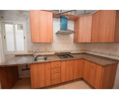 PISO DE DOS DORMITORIOS CON 2 BAÑOS Y PATIO, EN EJIDO SUR