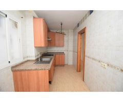 PISO DE DOS DORMITORIOS CON 2 BAÑOS Y PATIO, EN EJIDO SUR