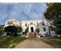 UN GRAN CHALET CON LAS MEJORES VISTAS Y  LA MEJOR UBICACIÓN