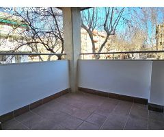 Piso de calidad de 3 dormitorios con terraza, plaza de garaje, trastero, bicicletero, piscina...