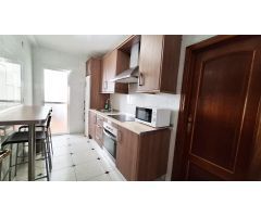 ¡¡VIVIENDA CON TERRAZA JUNTO AL CENTRO COMERCIAL EL ARCANGEL!!