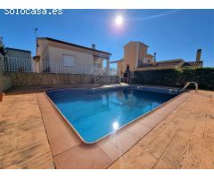 Casa individual a cuatro vientos con piscina y vistas al mar