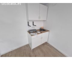 Alquiler: 800 € MES, comunidad, luz y agua incluida.
