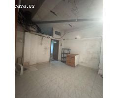 Local comercial en venta en Almoradí – Para terminar de reformar, excelente ubicación.