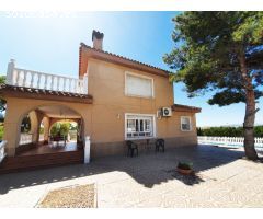 CASA DE CAMPO en Gran Alacant con la parcela más grande y piscina privada !!!