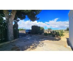 OPORTUNIDAD - HERMOSA CASA DE CAMPO EN TORRELLANO