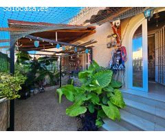 Oportunidad! Elegante Chalet con 3 dorms y 2 baños, Solárium y todas las comodidades en Gran Alacant