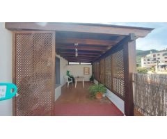 CASA EN VENTA EN EL CENTRO DE FONDON.