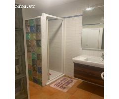 CASA SOBRE ALMACEN A LA VENTA EN SANTA MARÍA DEL ÁGUILA.