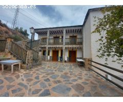 Finca con cortijo, invernadero y bodega ecológica en Laroles