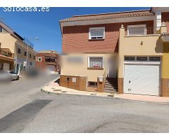 Triplex de 4 dormitorios en La Curva, Adra