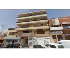 Local comercial en venta en Avda Carlos III .