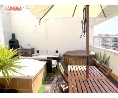 TU ATICO CON GRAN TERRAZA, VISTAS AL MAS y PISCINA !!!