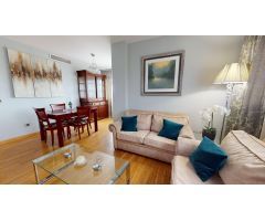VIVIENDA PRÓXIMA A VIAL NORTE CON 3 DORM., BAÑO, ASEO, PISCINA, PISTA DE PADEL, COCHERA y TRASTERO!