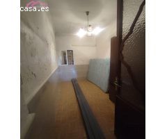 CASA EN COBATILLAS