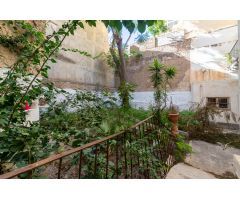 VENTA DE EDIFICIO SEÑORIAL JUNTO A PUERTA PURCHENA!!!