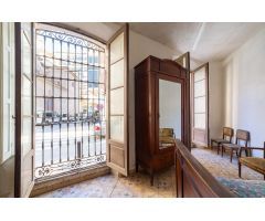 VENTA DE EDIFICIO SEÑORIAL JUNTO A PUERTA PURCHENA!!!