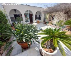 VENTA DE PARCELA DE 2000 MTS  CON DOS VIVIENDAS UNIFAMILIARES Y PISCINA PRIVADA