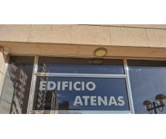 Amplio Garaje en Avenida de Europa, Edificio Atenas