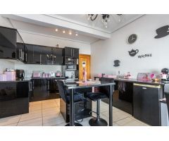 CHALET INDEPENDIENTE con parcela de 834m2 en Torrevieja