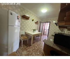 Piso amplio y luminoso con 3 dormitorios espaciosas en Dolores , Alicante